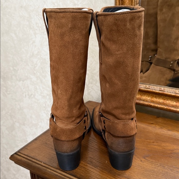 Steve Madden Ruskin Suede Women’s Distressed Boots. Color: Chesnut. Size 7. - Picture 8 of 13